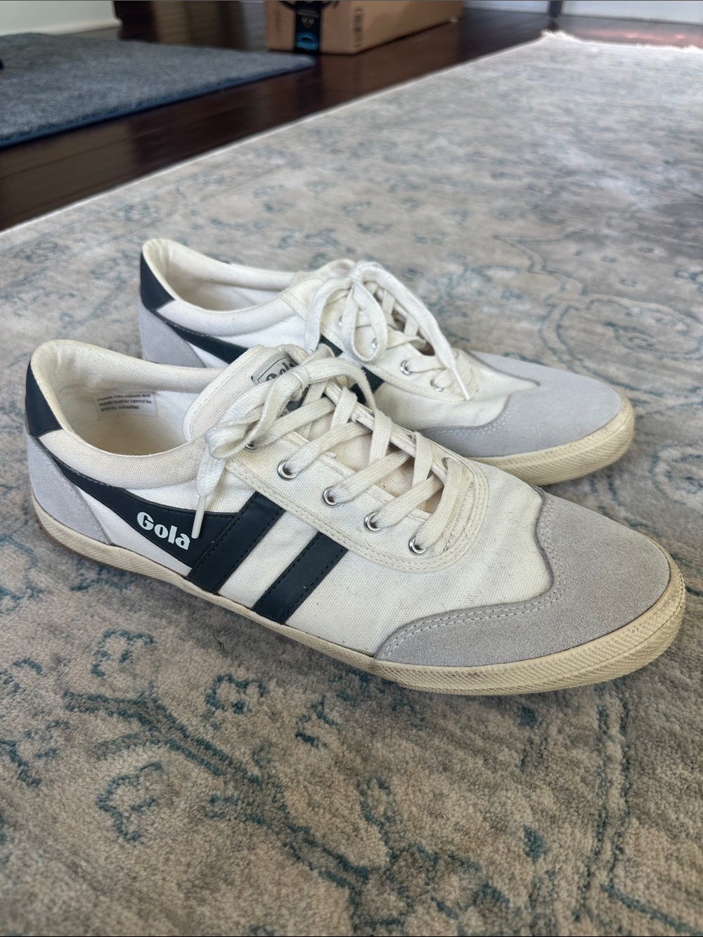 Gola Men's White and Black Retro Low-Top Sneakers size 12